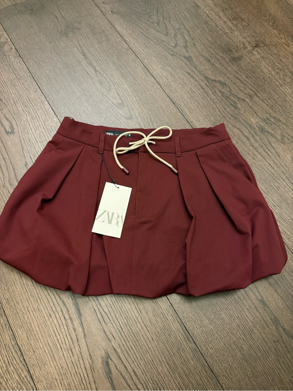 Zara bubble skirt S NWT